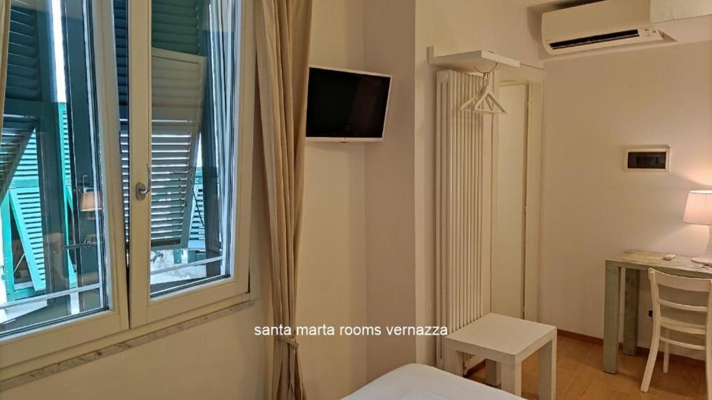 Santa Marta Rooms Vernazza Exterior photo
