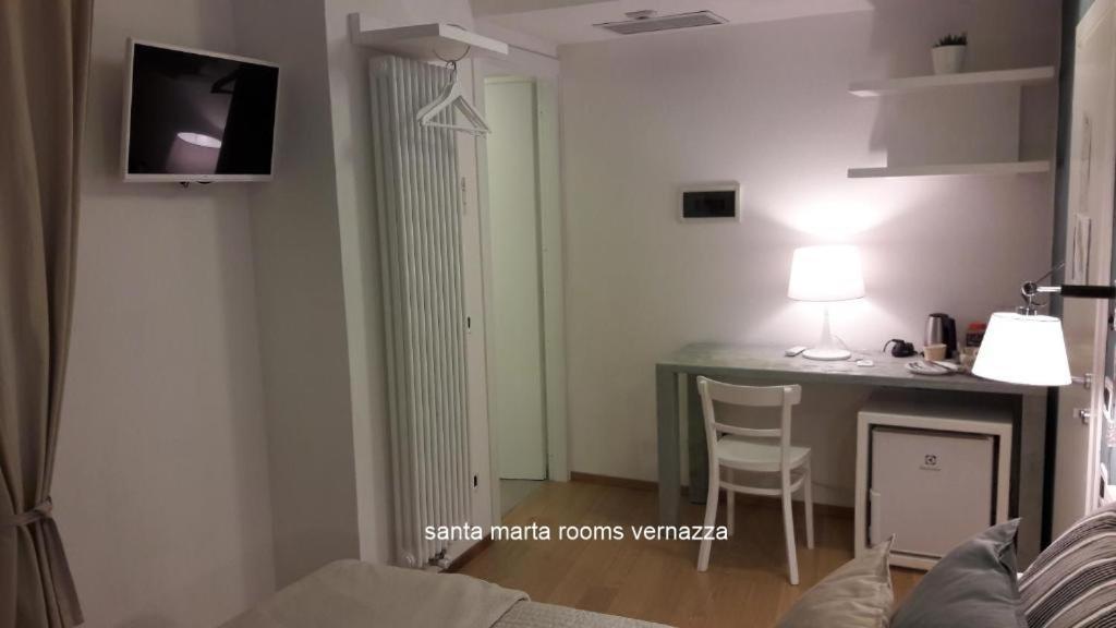 Santa Marta Rooms Vernazza Exterior photo